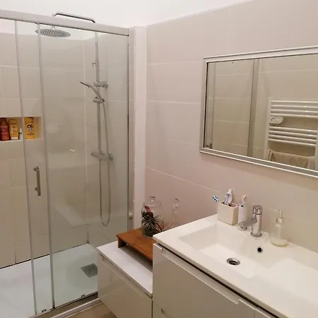 Appartamento Au Cœur De La Pittoresque Citadelle De Bastia (Corsica)